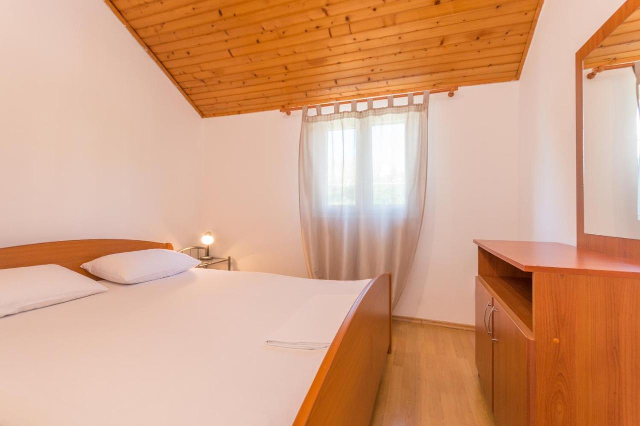 Apartmani Bonaca - 10M To The Sea Grebaštica Extérieur photo