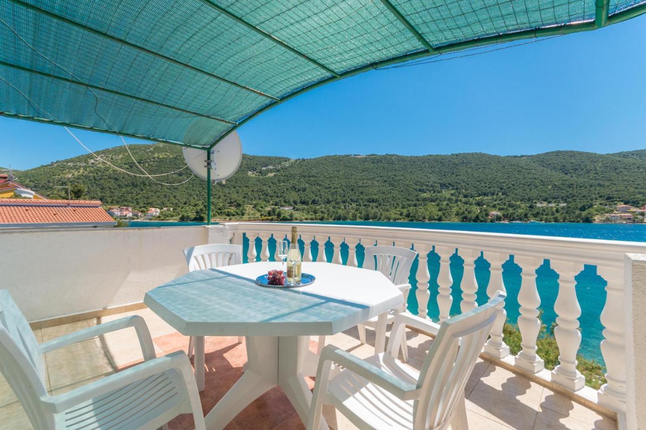 Apartmani Bonaca - 10M To The Sea Grebaštica Extérieur photo